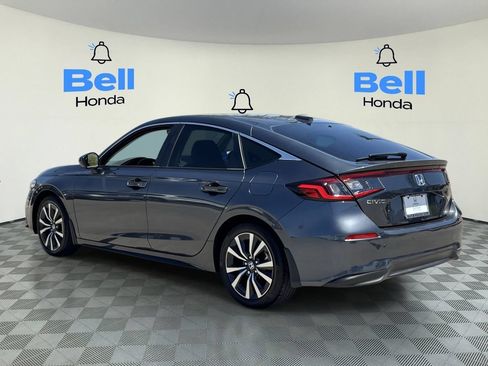 Used 2024 Honda Civic EX-L image 3