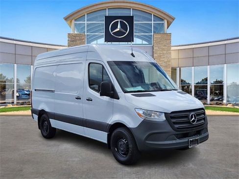 New 2025 Mercedes-Benz Sprinter 2500 image 6
