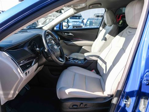 Used 2023 Cadillac XT4 Luxury w/ Driver Awareness Package FWD image 20
