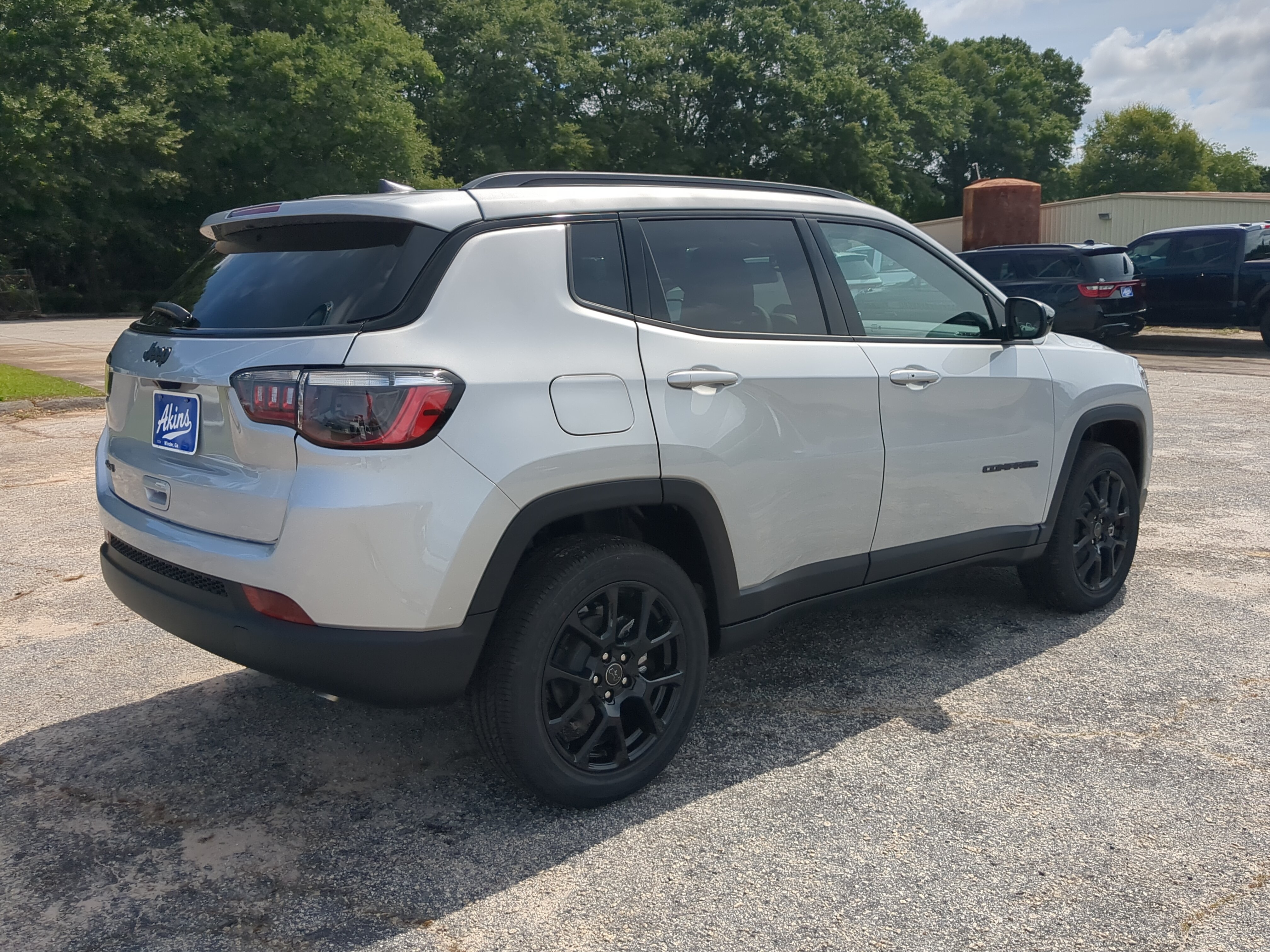 New 2026 Jeep Compass Latitude AWD/4WD image 3
