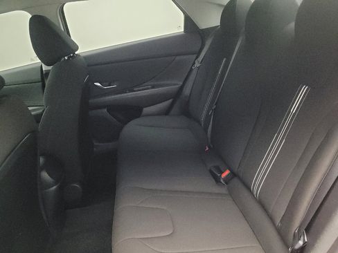 Used 2023 Hyundai Elantra SEL w/ Convenience Package image 18