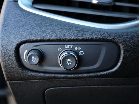 Used 2025 Chevrolet Malibu RS image 18