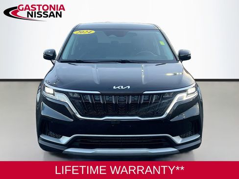 Used 2024 Kia Carnival LX image 2