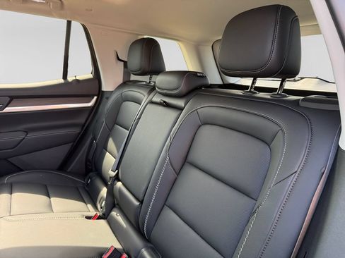 New 2026 GMC Terrain Denali w/ LPO, Floor Liner Package AWD/4WD image 38