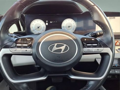 Used 2024 Hyundai Elantra Limited FWD image 21