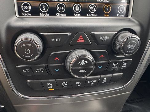 Used 2018 Jeep Grand Cherokee Altitude AWD/4WD image 18