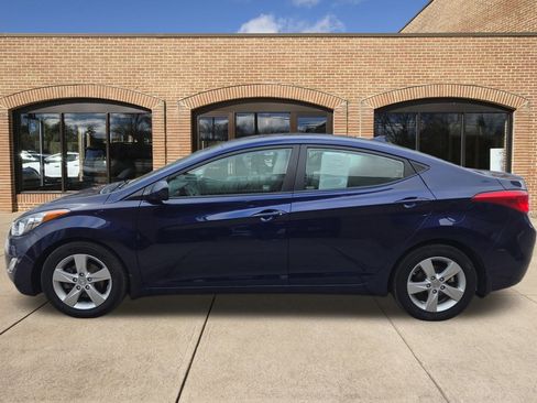 Used 2013 Hyundai Elantra GLS w/ Preferred Pkg image 7