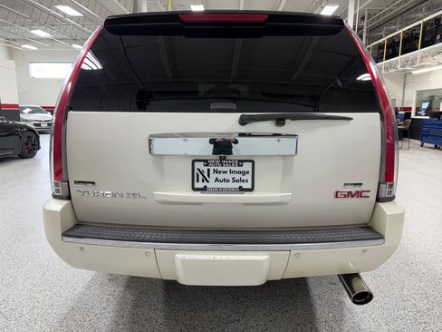 Used 2012 GMC Yukon XL Denali image 12