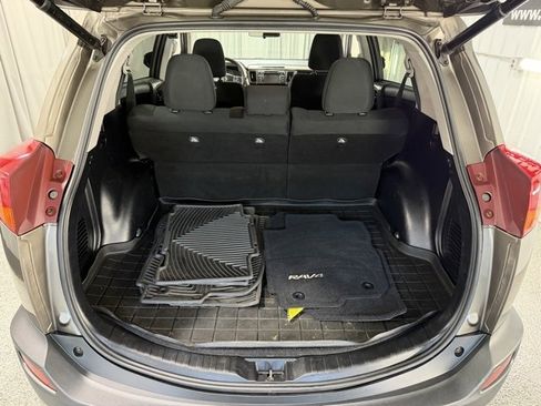Used 2015 Toyota RAV4 XLE image 9