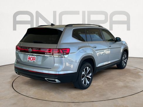 Used 2024 Volkswagen Atlas SE FWD image 5