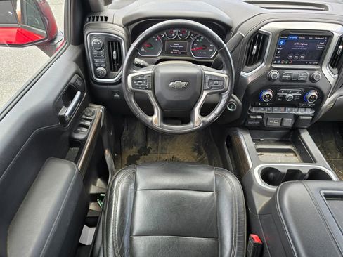 Used 2019 Chevrolet Silverado 1500 LT Trail Boss AWD/4WD image 18