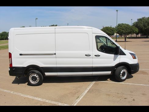 Used 2024 Ford Transit 250 148 Medium Roof RWD image 6