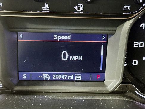 Used 2022 GMC Sierra 1500 Elevation image 13