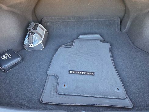 New 2026 Hyundai Elantra SE image 34