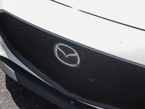 Used 2020 MAZDA MAZDA3 Hatchback FWD image 14