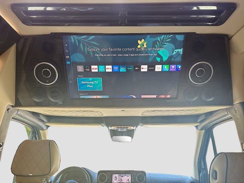 Used 2022 Mercedes-Benz Sprinter 2500 image 38