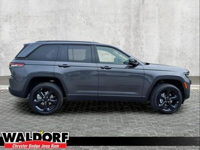 New 2025 Jeep Grand Cherokee 4WD