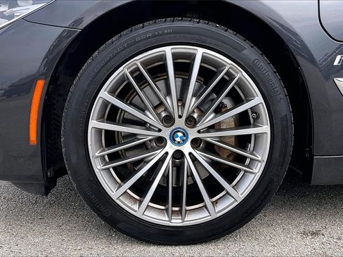 Used 2018 BMW 530e image 35