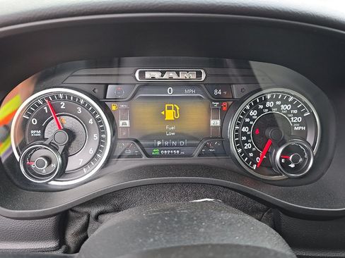 Used 2019 RAM 1500 Big Horn AWD/4WD image 13