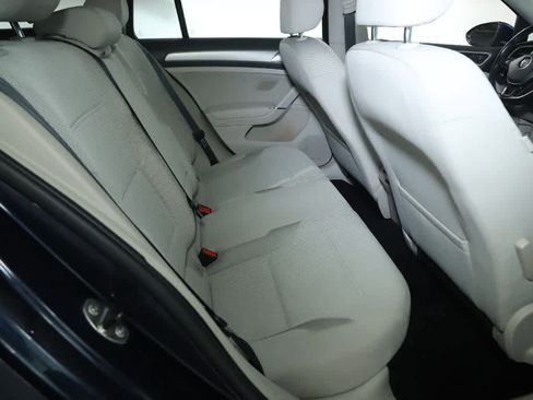 Used 2016 Volkswagen Golf S FWD image 30