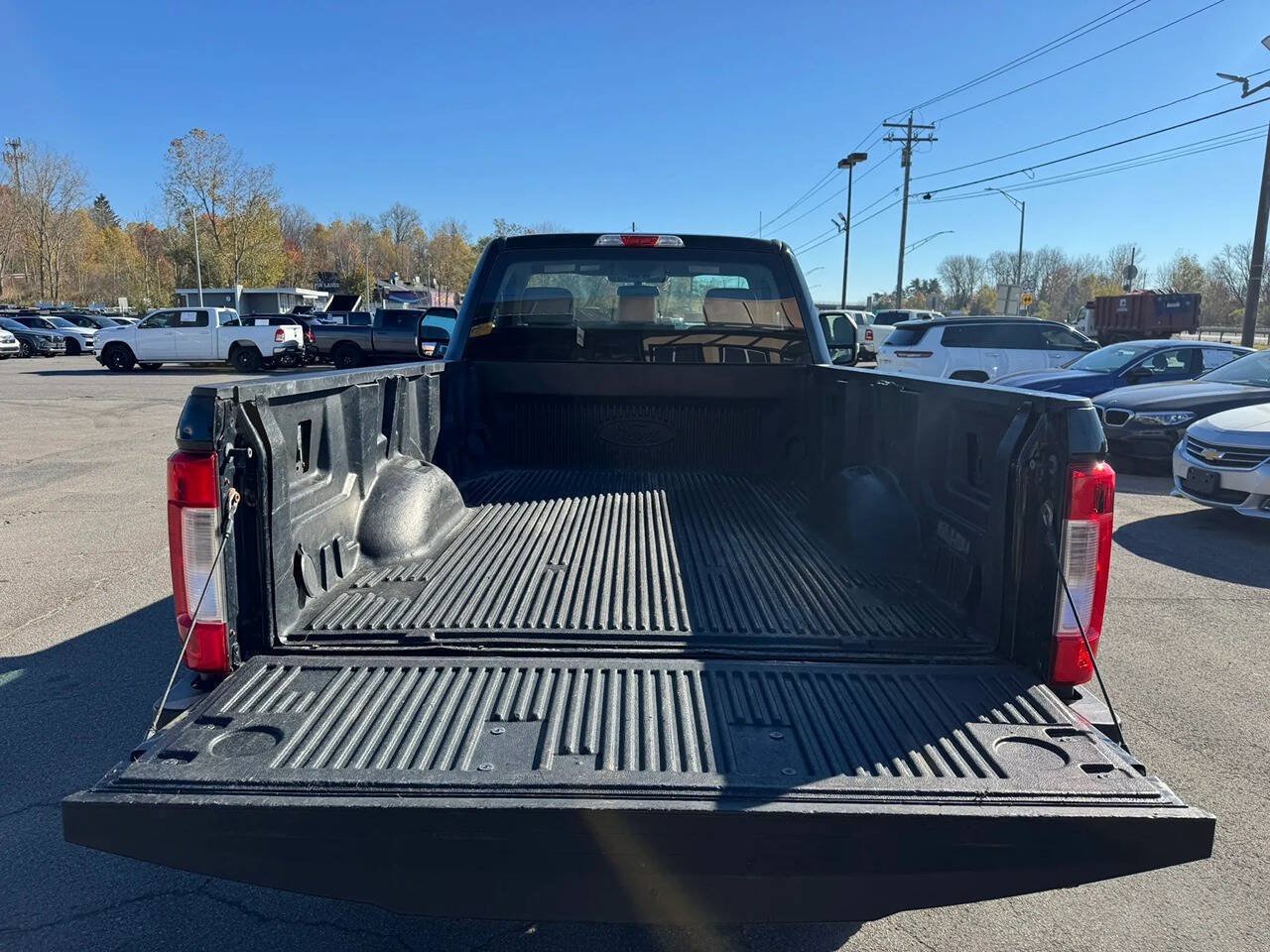 Used 2017 Ford F250 XL w/ Power Equipment Group AWD/4WD image 12