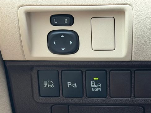Used 2017 Lexus ES 350 FWD image 21