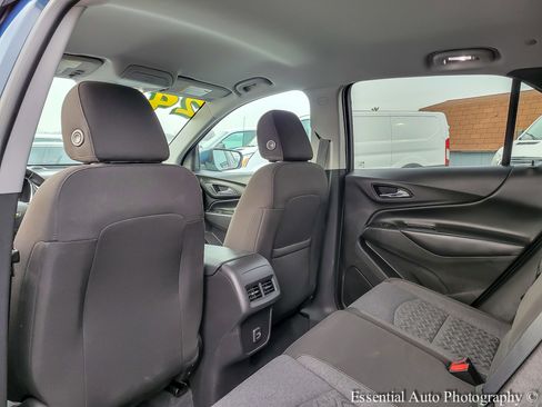 Used 2024 Chevrolet Equinox LT w/ LPO, Floor Liner Package image 10