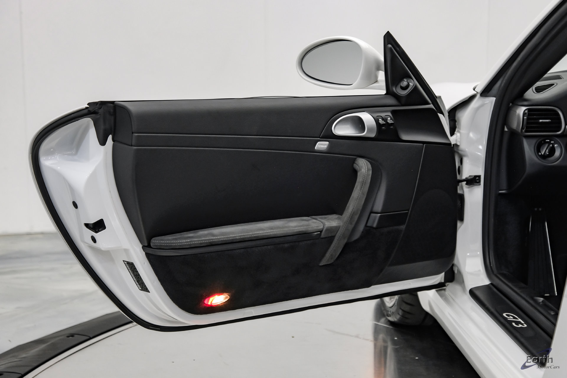 Used 2010 Porsche 911 GT3 RWD image 91