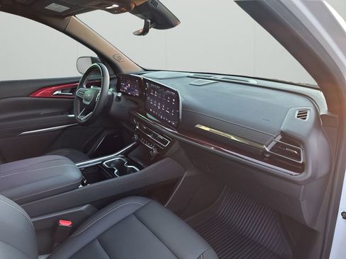 Used 2025 Chevrolet Traverse Z71 w/ Enhanced Driving Package image 14