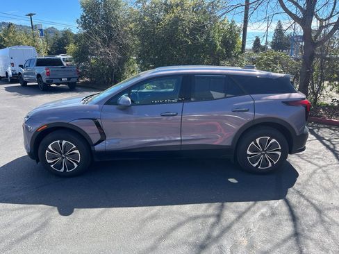 Used 2024 Chevrolet Blazer EV LT image 10