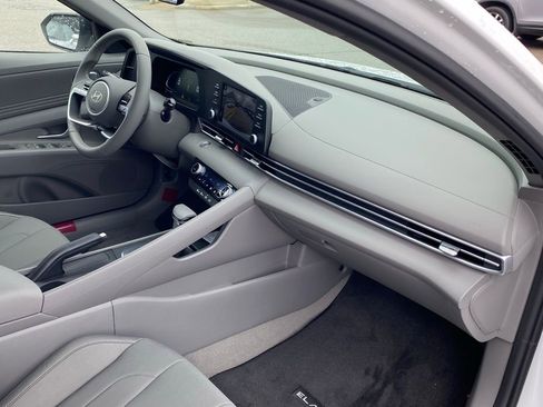 New 2026 Hyundai Elantra Sport FWD image 30