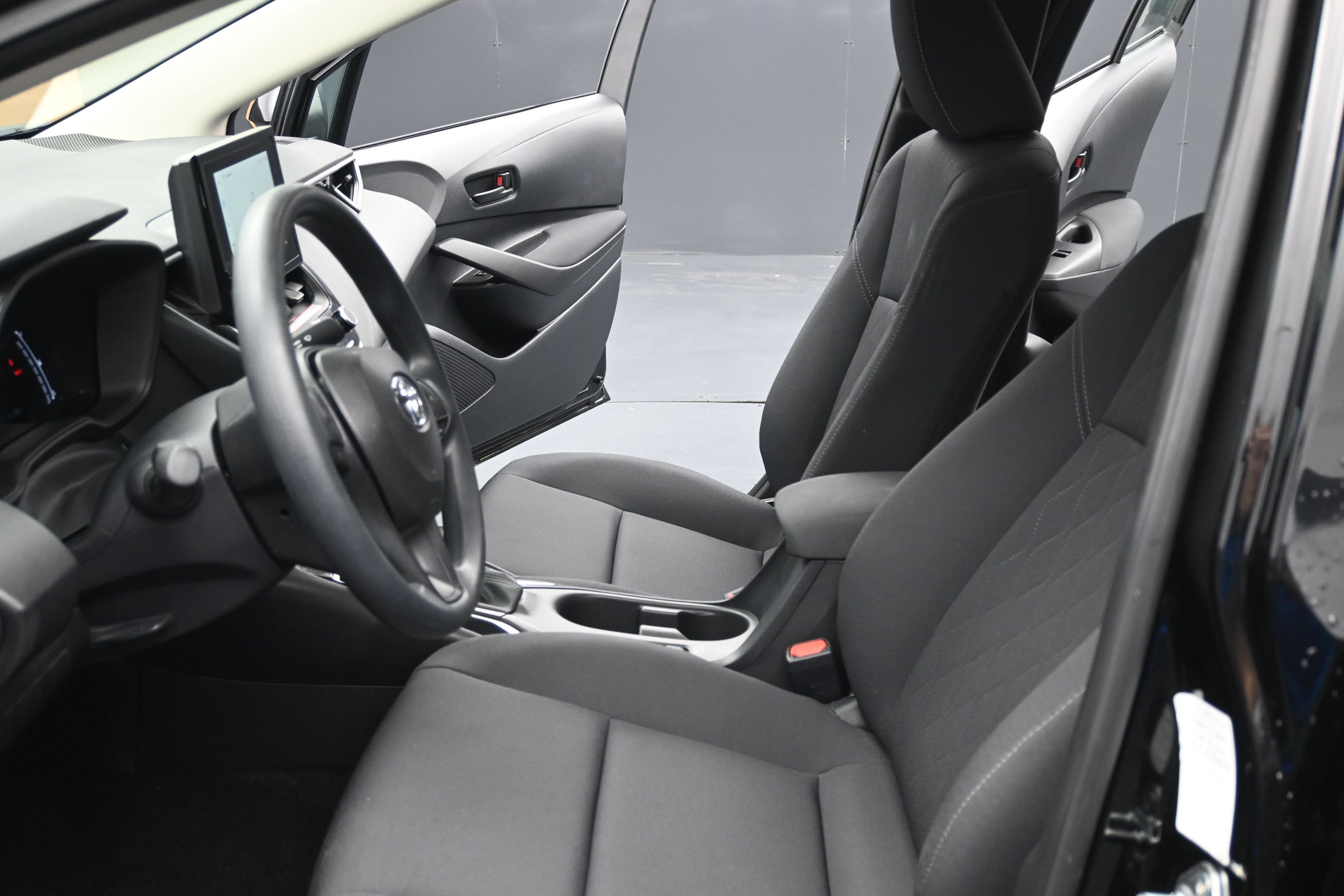 Used 2026 Toyota Corolla LE FWD image 23