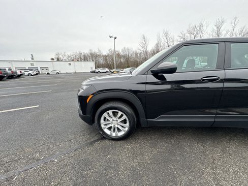 Used 2023 Chevrolet TrailBlazer LS image 34