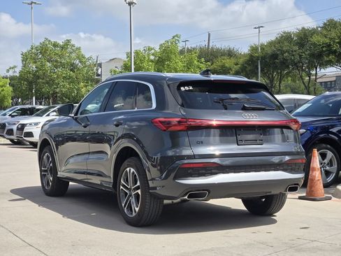 Used 2025 Audi Q5 Premium Plus w/ Premium Plus AWD/4WD image 11