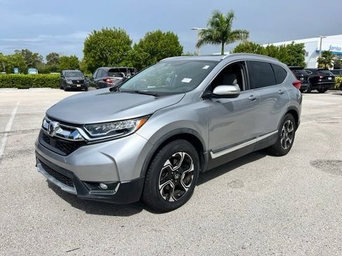 Used 2019 Honda CR-V Touring image 3
