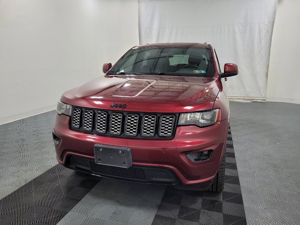 Used 2018 Jeep Grand Cherokee Altitude AWD/4WD image 15