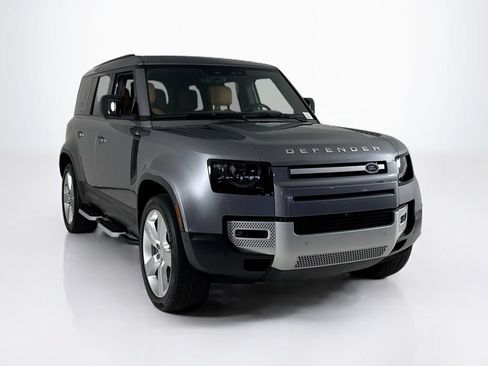 Used 2023 Land Rover Defender 110 SE AWD/4WD image 7