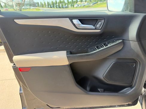 Used 2020 Ford Escape SE FWD image 43