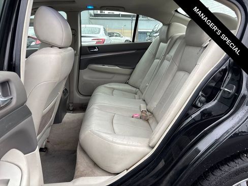 Used 2012 INFINITI G37 x w/ Premium Pkg image 16