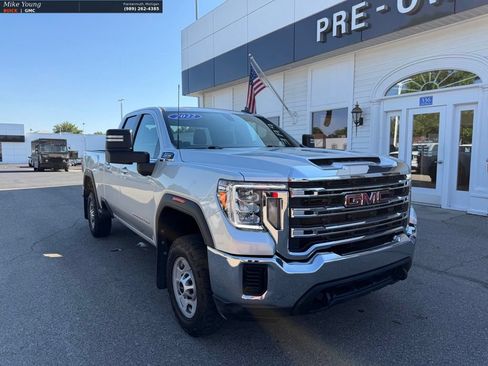 Used 2022 GMC Sierra 2500 SLE w/ X31 Off-Road Package AWD/4WD image 3