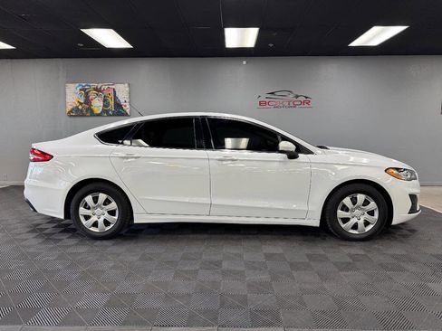Used 2019 Ford Fusion S image 14