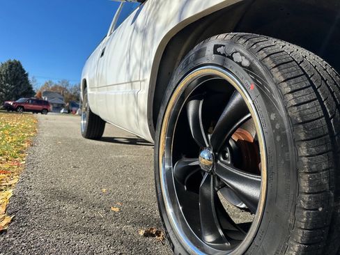 Used 1989 GMC Sierra 1500 2WD Regular Cab image 21