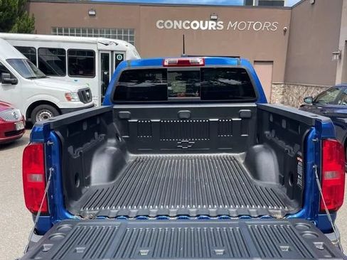 Used 2018 Chevrolet Colorado Z71 AWD/4WD image 28
