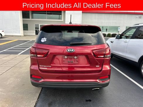Used 2019 Kia Sorento FWD image 6