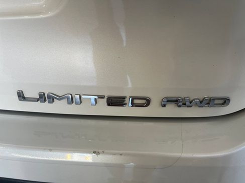 Used 2020 Toyota Highlander Limited AWD/4WD image 46