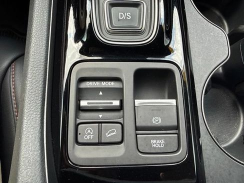 Used 2024 Honda Pilot TrailSport image 40