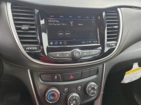 Used 2018 Chevrolet Trax LS FWD image 17