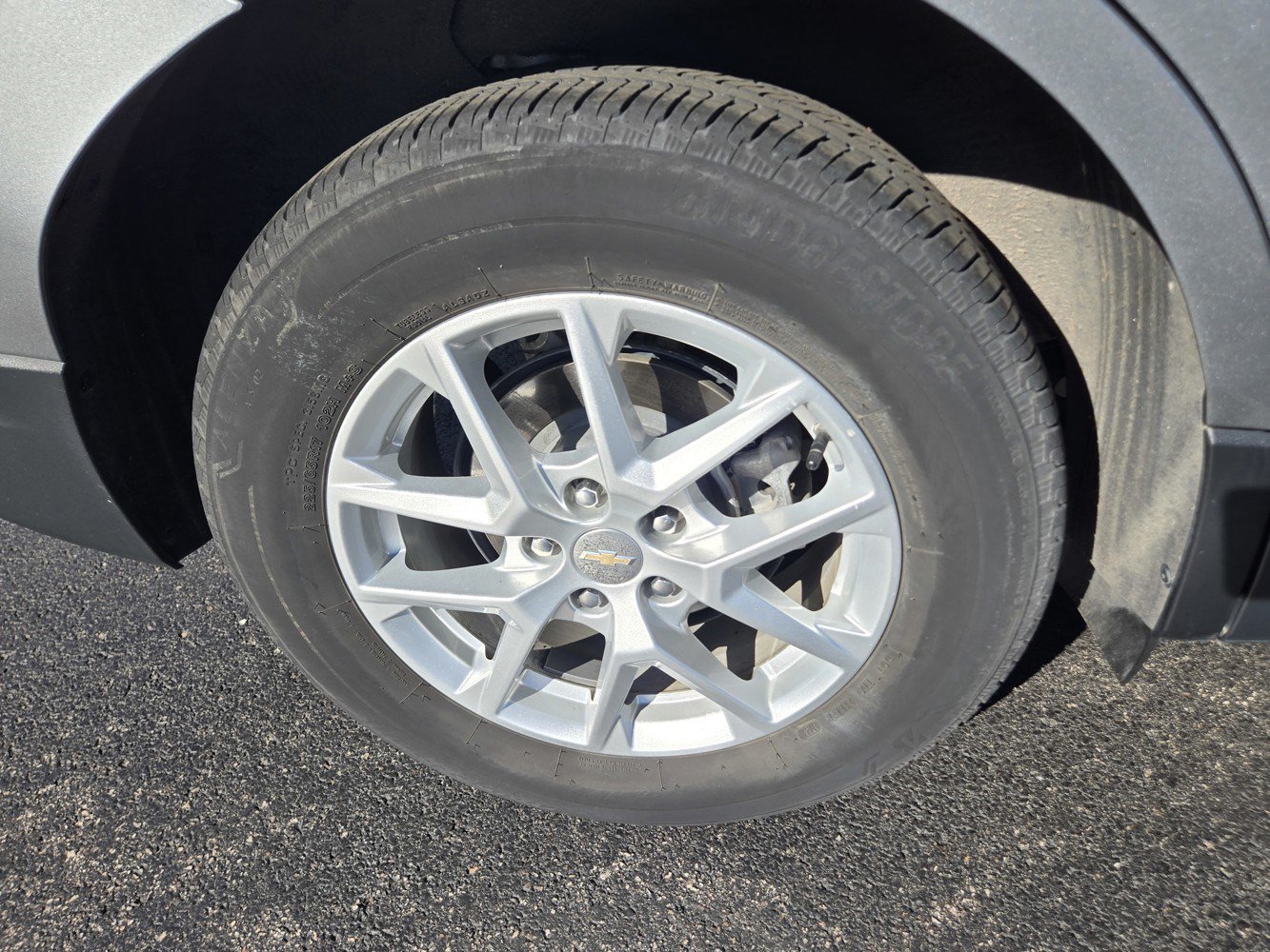 Used 2023 Chevrolet Equinox LT w/ Driver Convenience Package AWD/4WD image 39