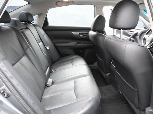 Used 2015 Nissan Altima 2.5 SL w/ Technology Package FWD image 20