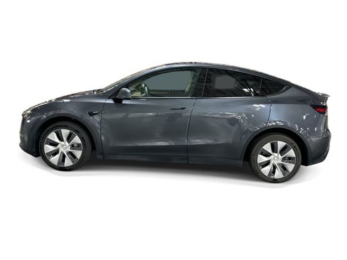 Certified 2023 Tesla Model Y Long Range AWD/4WD image 3